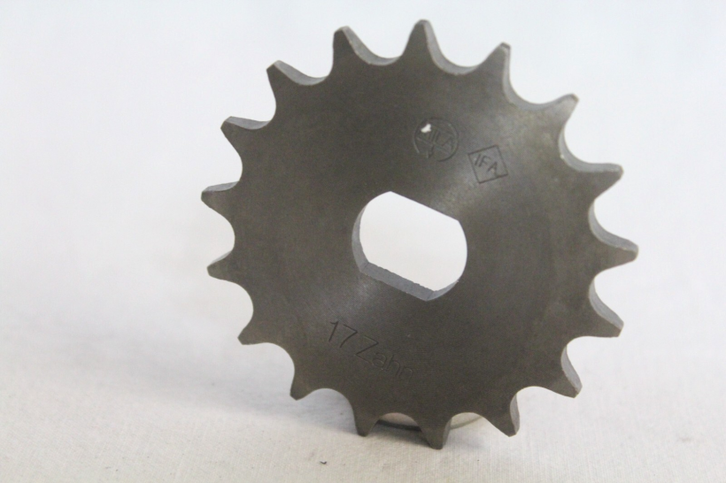 Ritzel 17-Z Zähne für Simson S51 S70 KR51/2 Schwalbe SR50 SR80 Antriebsritzel