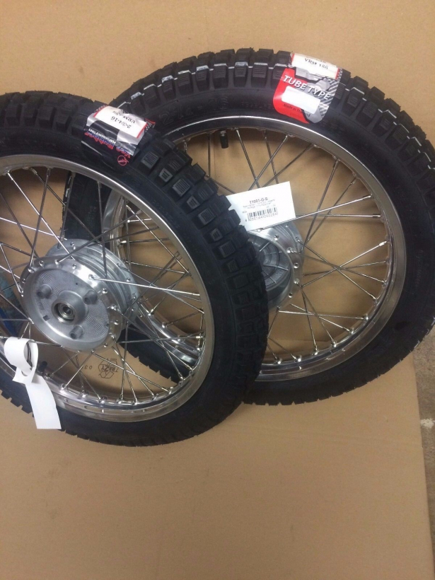 2 Kompletträder Alufelge mit Enduro Reifen für Simson